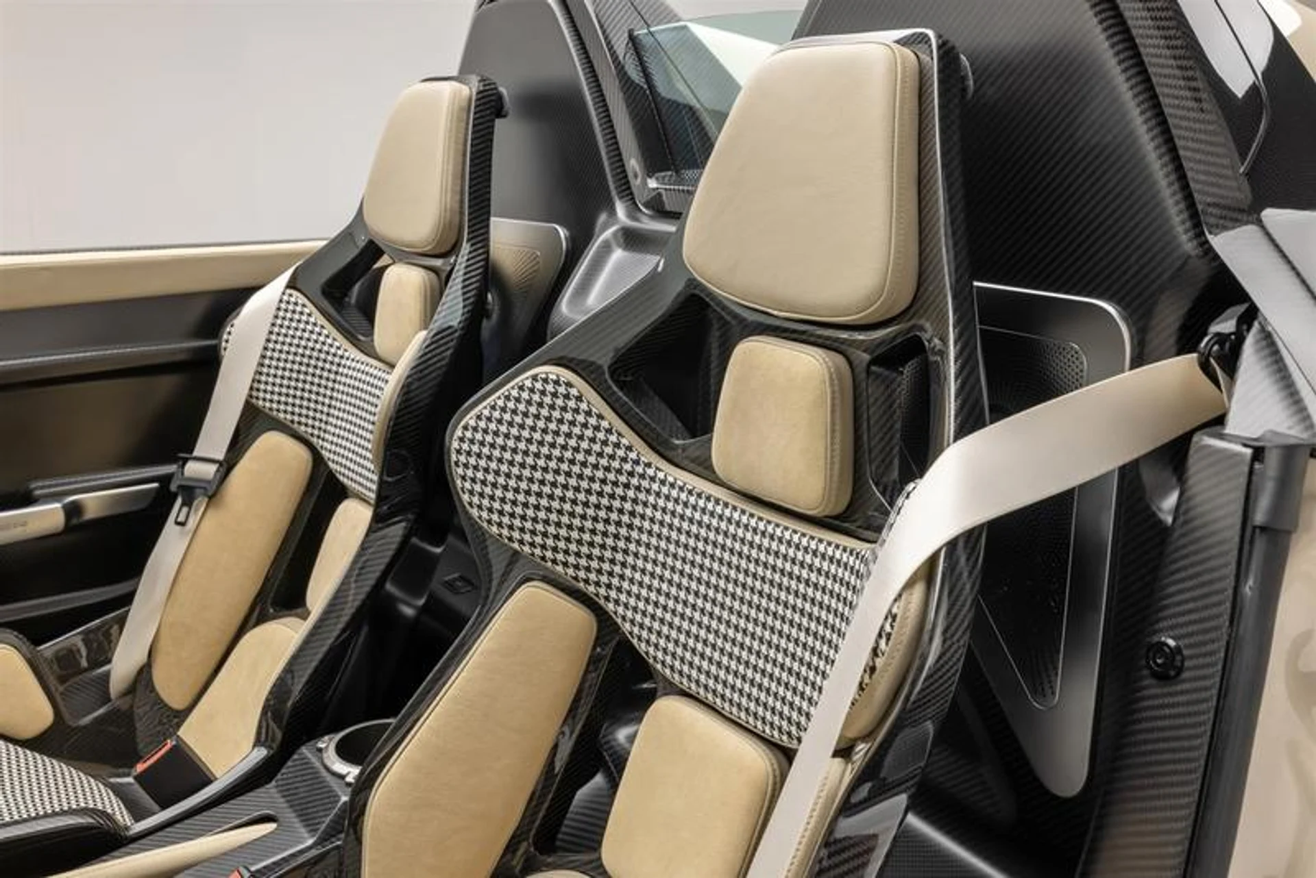 mph145_2192530760_600_B3_B9_C_BE_9_A_4842_8_DA_2_539_D234_B859_A_6910753e82