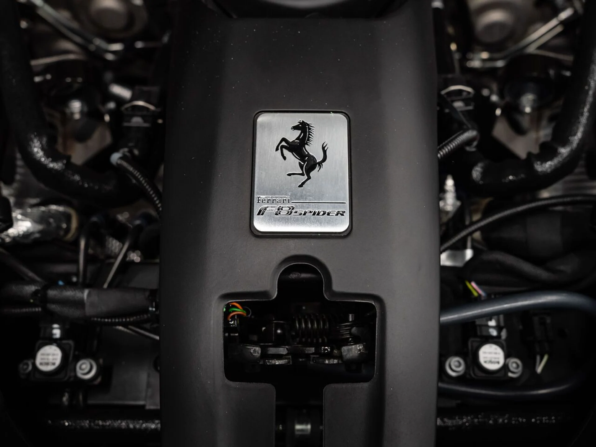 mph146_2971975114_ferrari_f8_spider_2022_f3ad8ac6a0