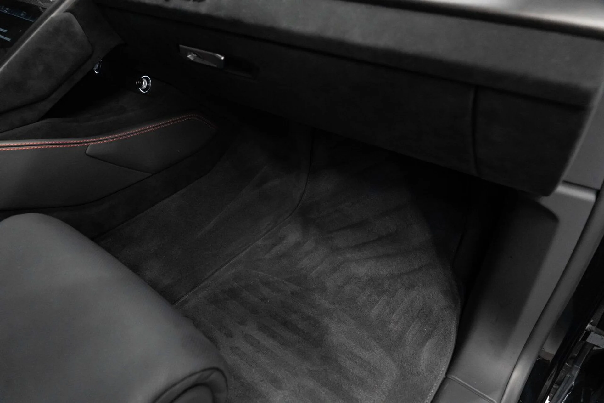 mph147_1874484964_lamborghini_urus_2023_edfd7f489f