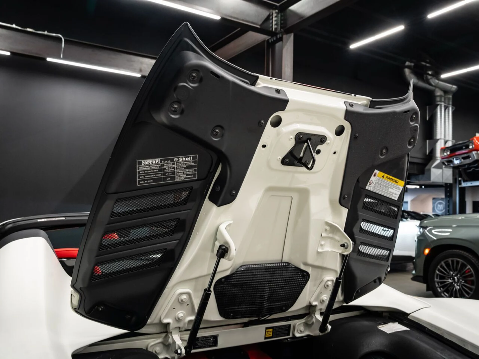 mph147_3734420069_ferrari_f8_spider_2022_322c96dd05