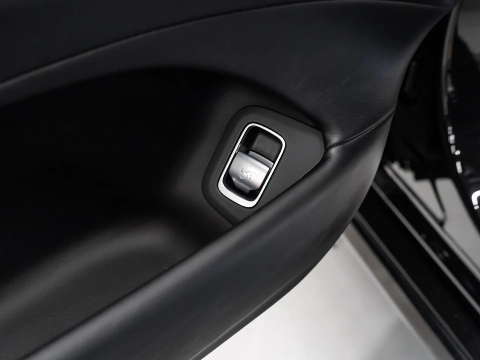 mph147_549934702_mercedes_benz_s_class_2023_bf52febb56