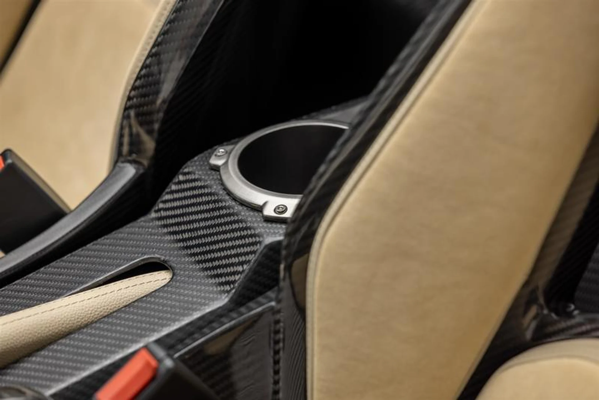 mph148_1529411771_74_FFFC_09_9087_47_D3_8866_D9774_EE_8_CDA_8_ab4abea03a