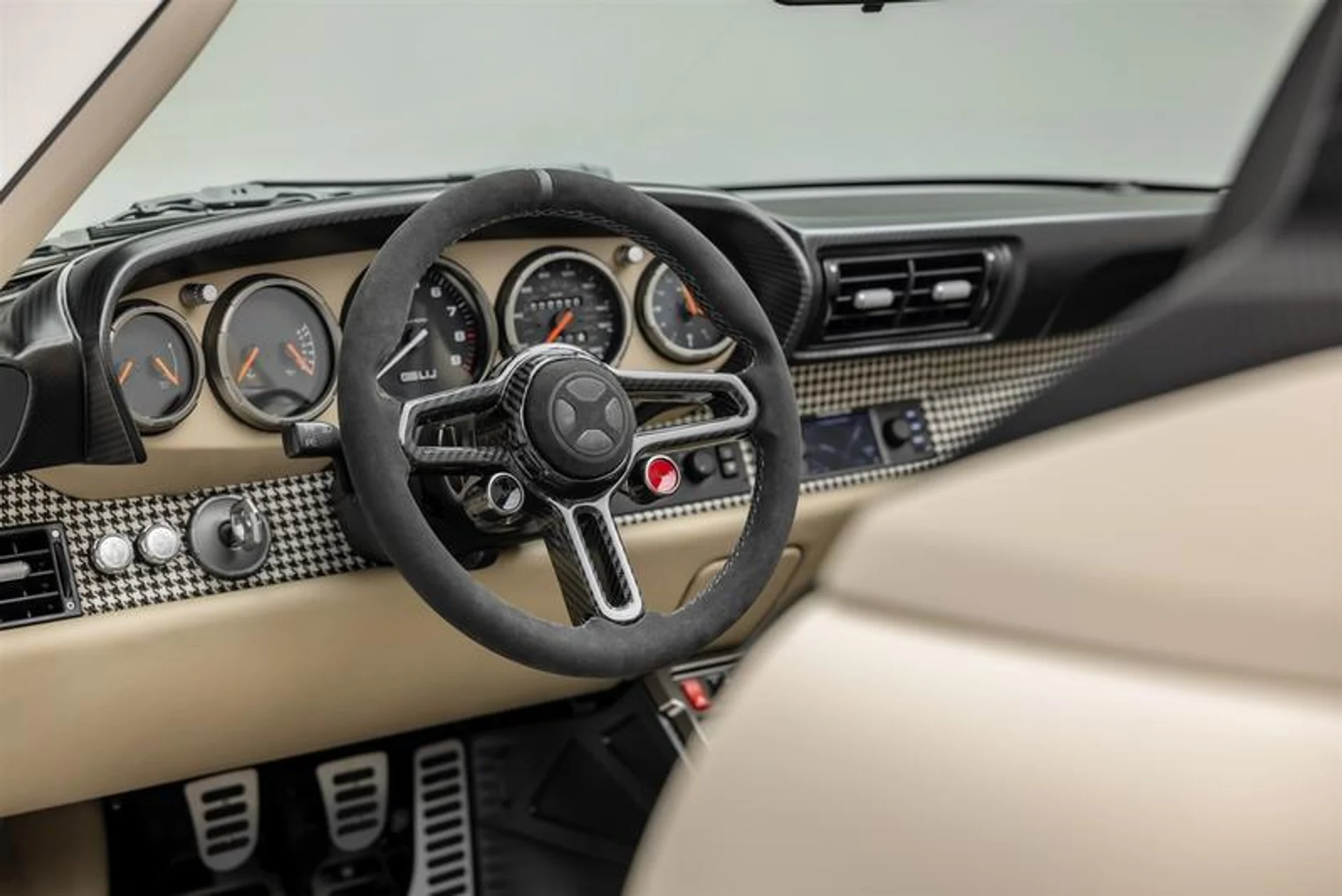 mph149_1039337401_BC_9863_DD_9529_46_FF_ABB_9_06_BD_43_BB_70_D3_ebcb6d92e3