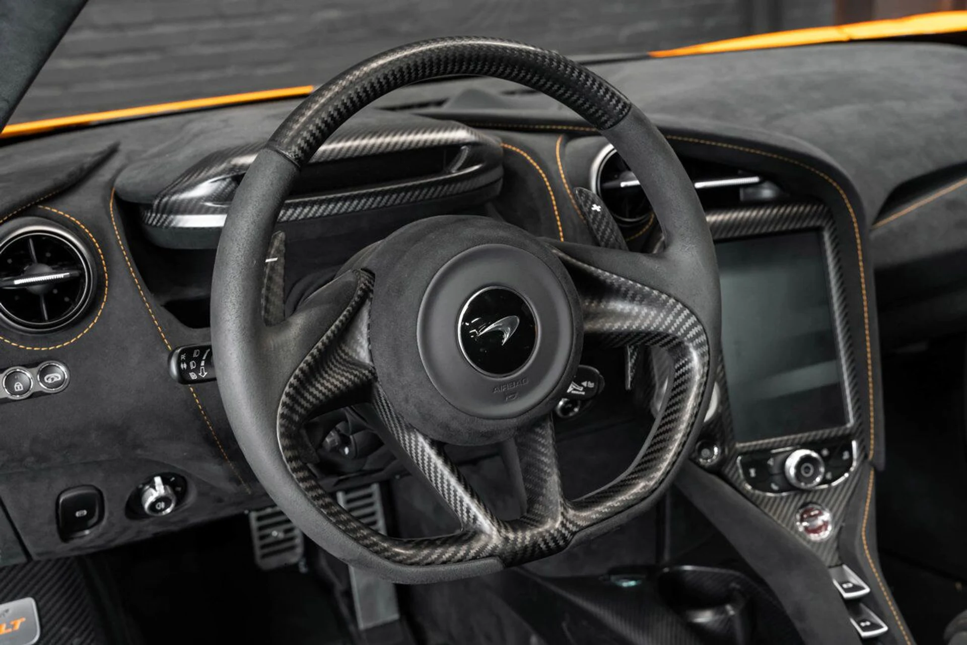 mph149_1408654883_mclaren_765lt_2021_6407f24e22