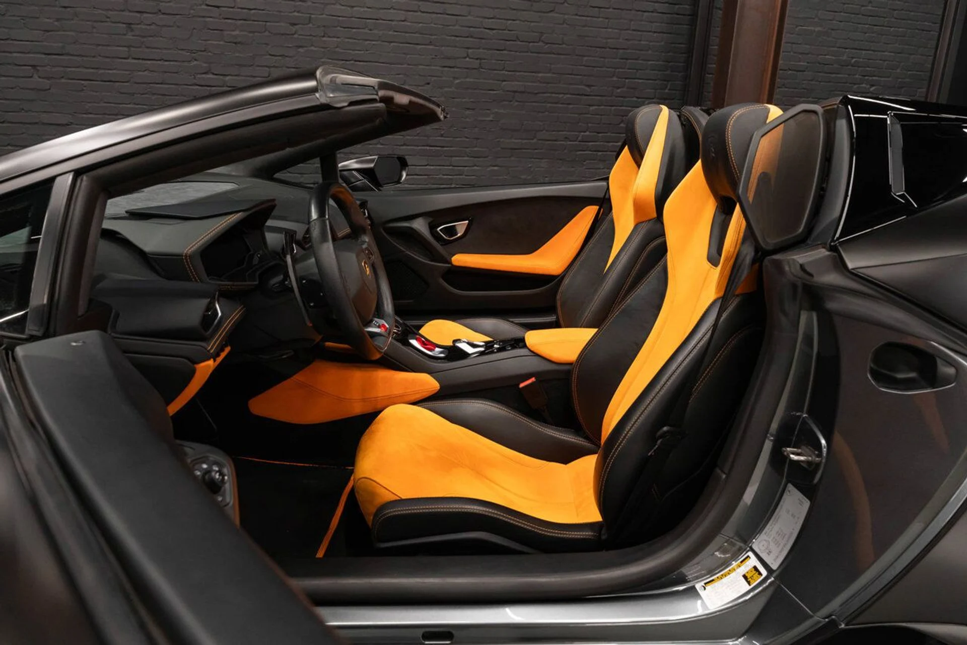 mph154_3320964075_lamborghini_huracan_2016_90a9b3ee6a