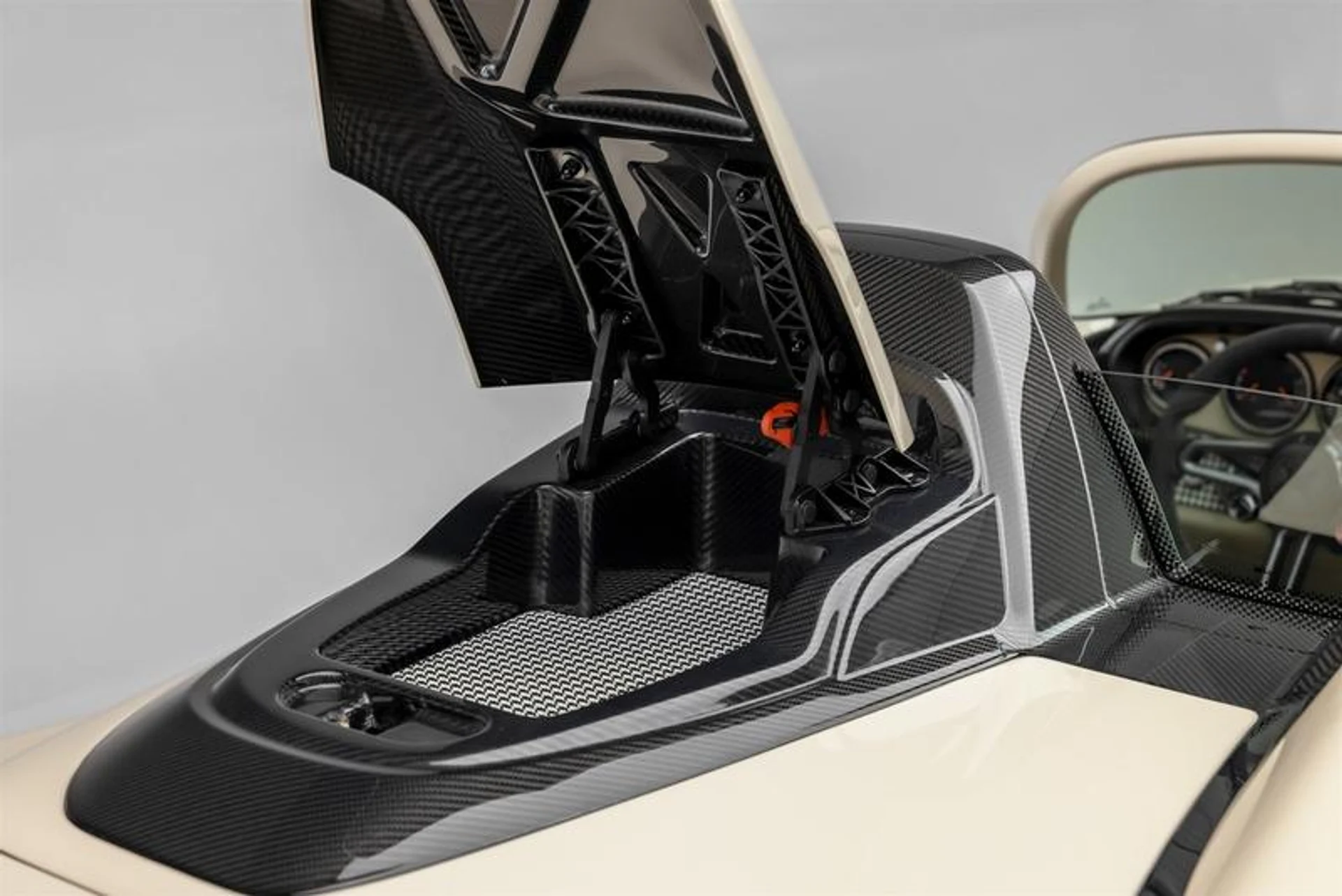 mph158_3184275684_6_F1_CCA_28_2_B38_4_AC_5_A33_D_76831_AFA_6027_303e3545e5