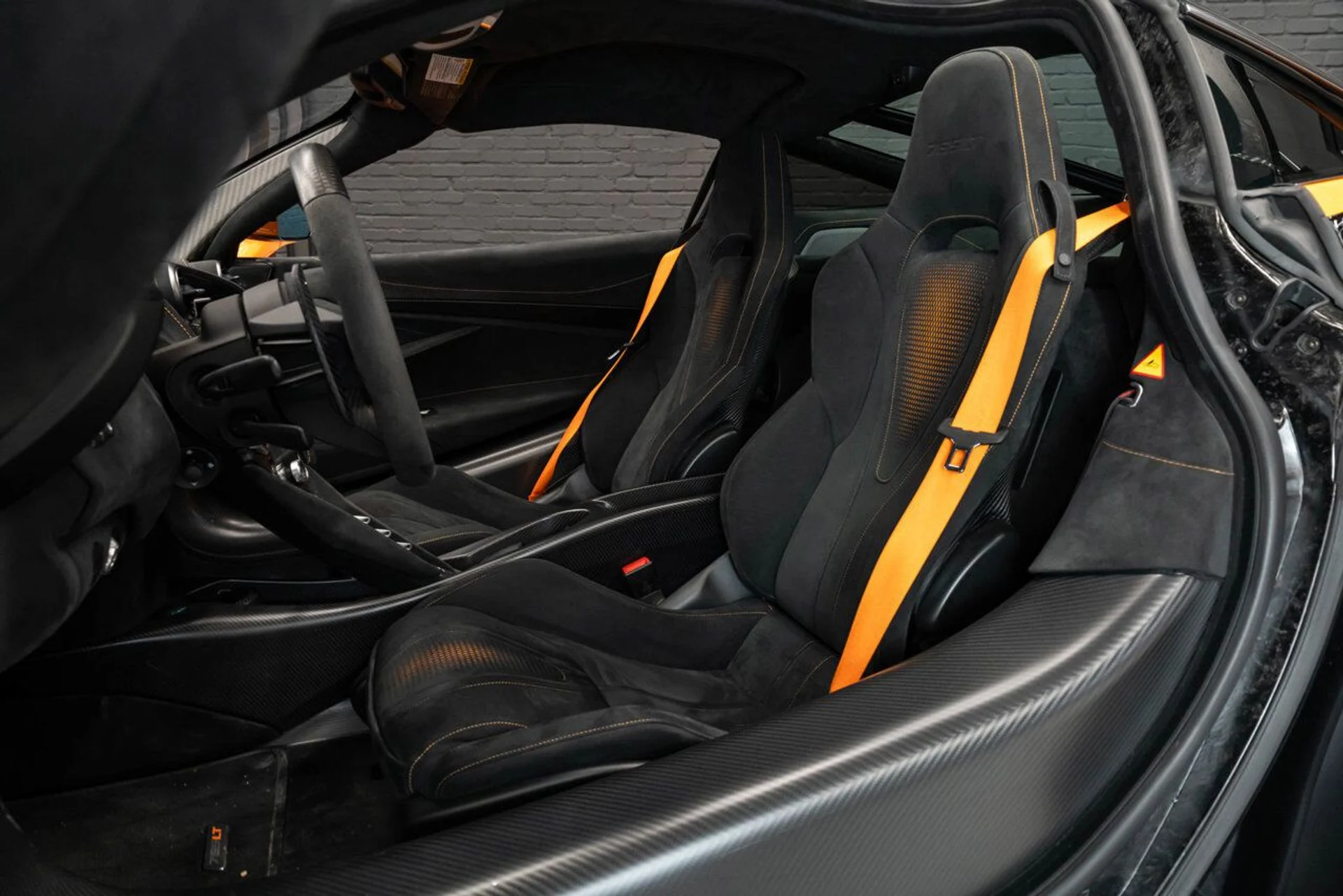 mph159_898394183_mclaren_765lt_2021_4dbd6dfe95