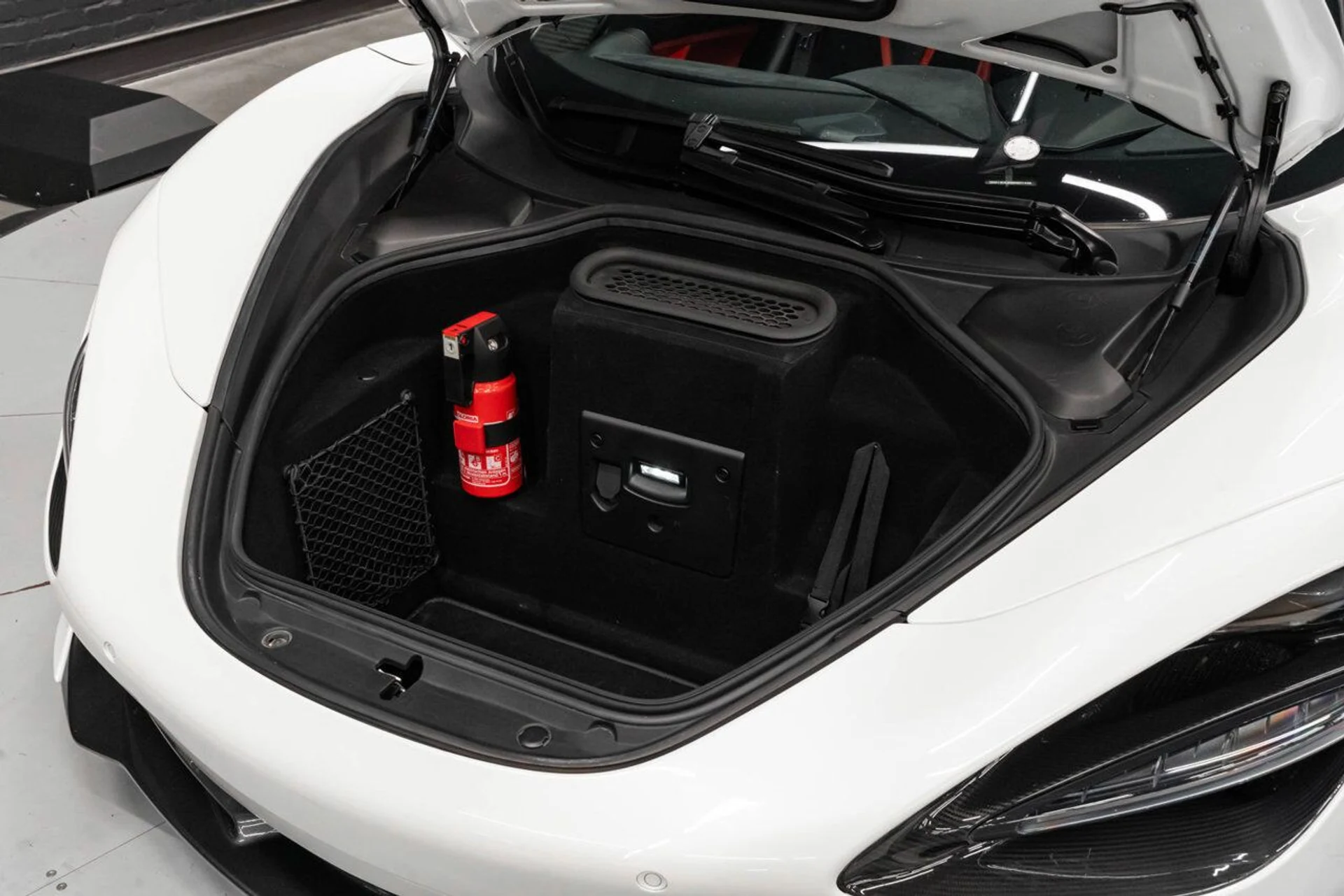 mph162_126835977_mclaren_720s_2018_8f415938ef